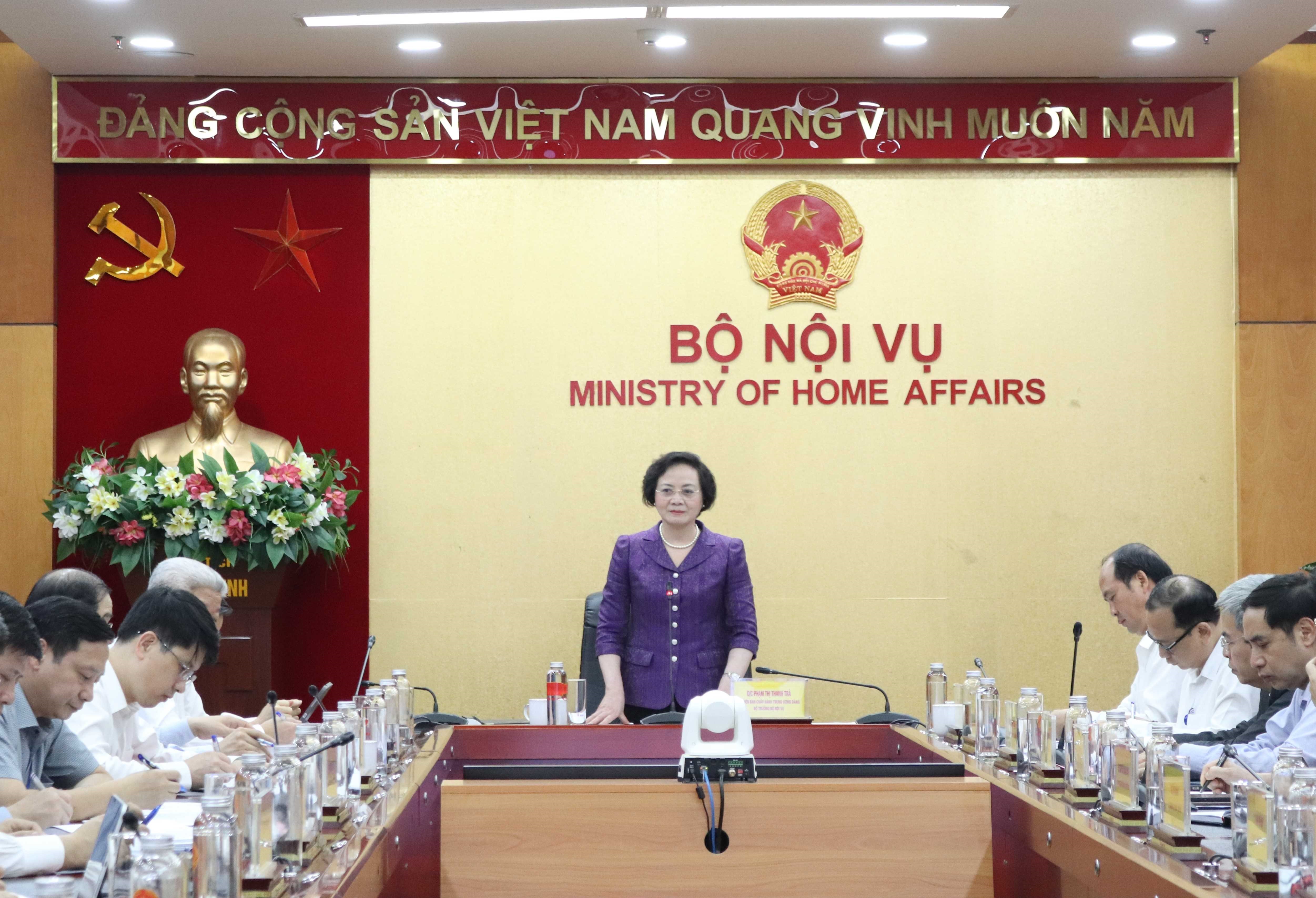 Kết luận của Bộ trưởng tại Hội nghị giao ban triển khai nhiệm vụ tháng 5/2025 của Bộ Nội vụ